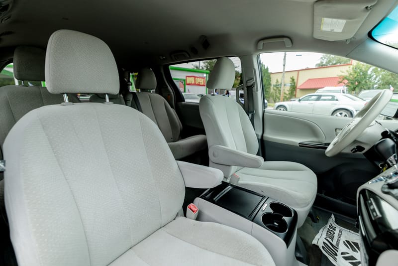 2014 TOYOTA SIENNA LE - TOY522431
