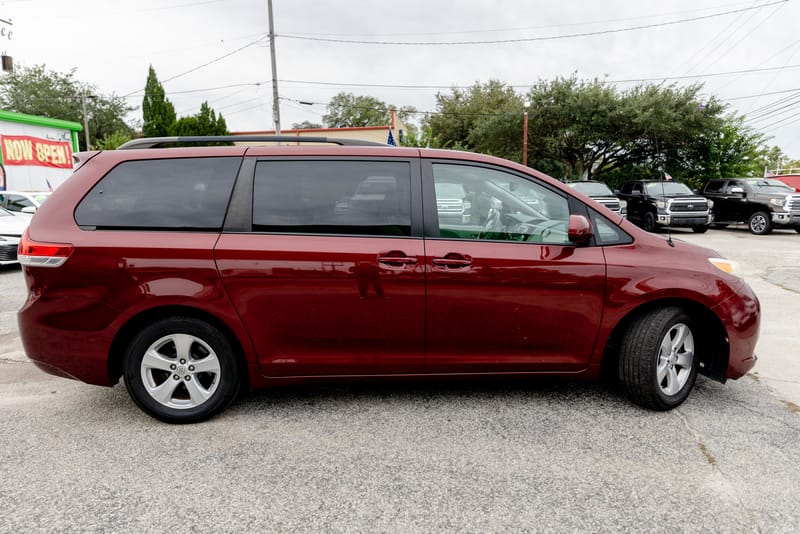 2014 TOYOTA SIENNA LE - TOY522431