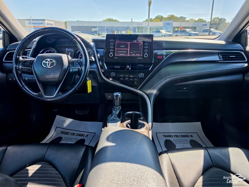 2021 TOYOTA CAMRY SE - TOY527448B