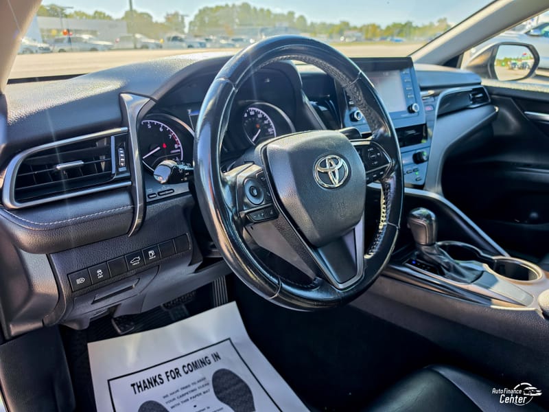 2021 TOYOTA CAMRY SE - TOY527448B