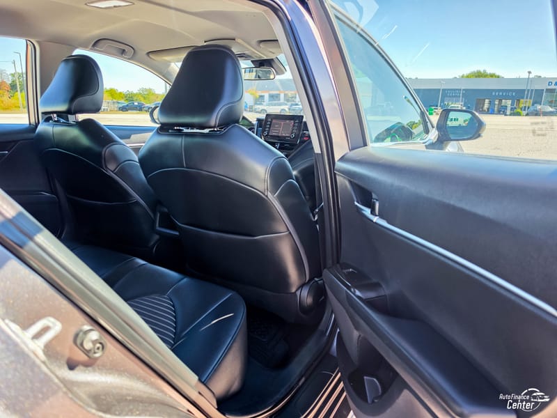 2021 TOYOTA CAMRY SE - TOY527448B