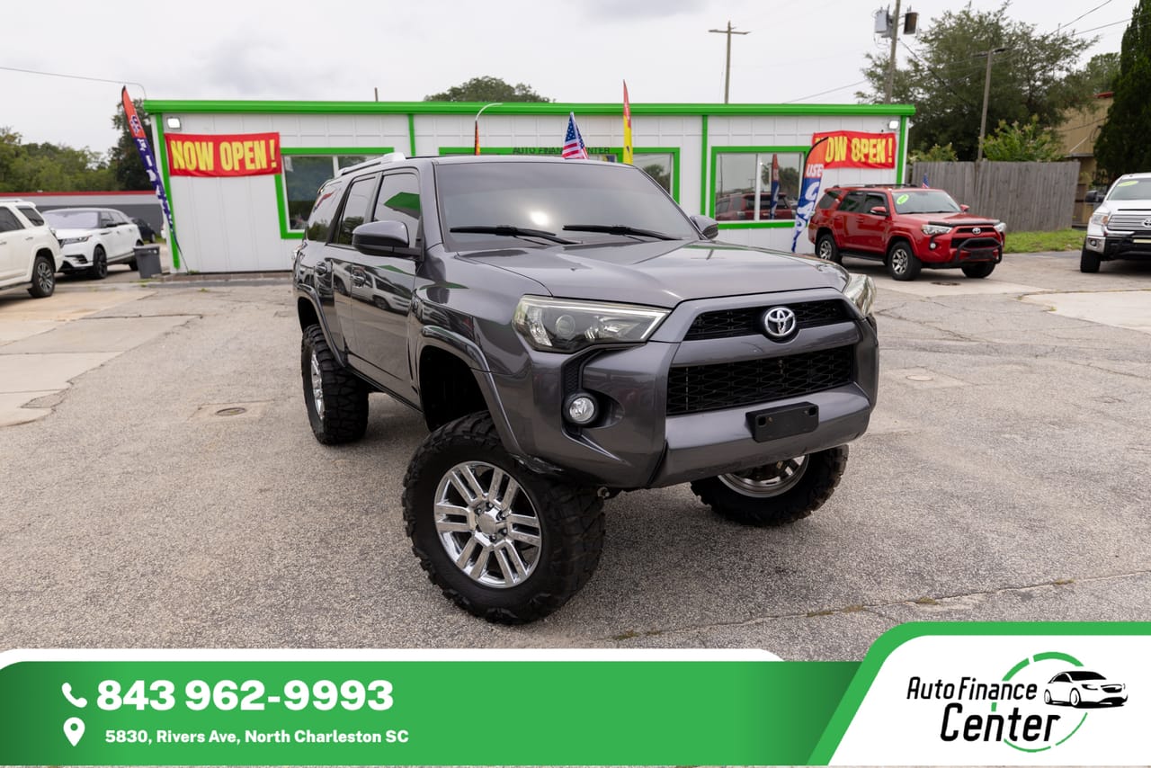 2018 TOYOTA 4RUNNER SR5 - TOY530923 — photo 1 of 28