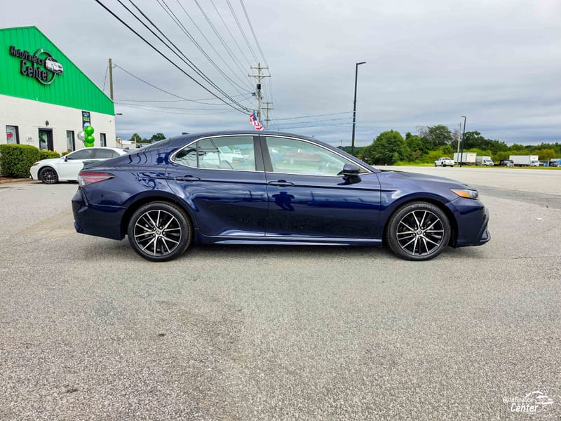 2021 TOYOTA CAMRY SE - TOY541907B