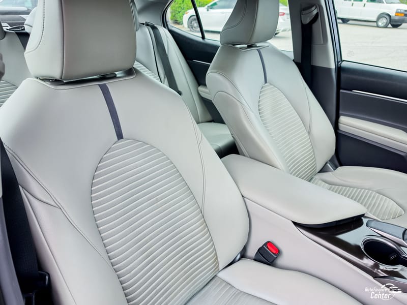 2021 TOYOTA CAMRY SE - TOY541907B