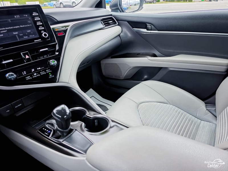 2021 TOYOTA CAMRY SE - TOY541907B