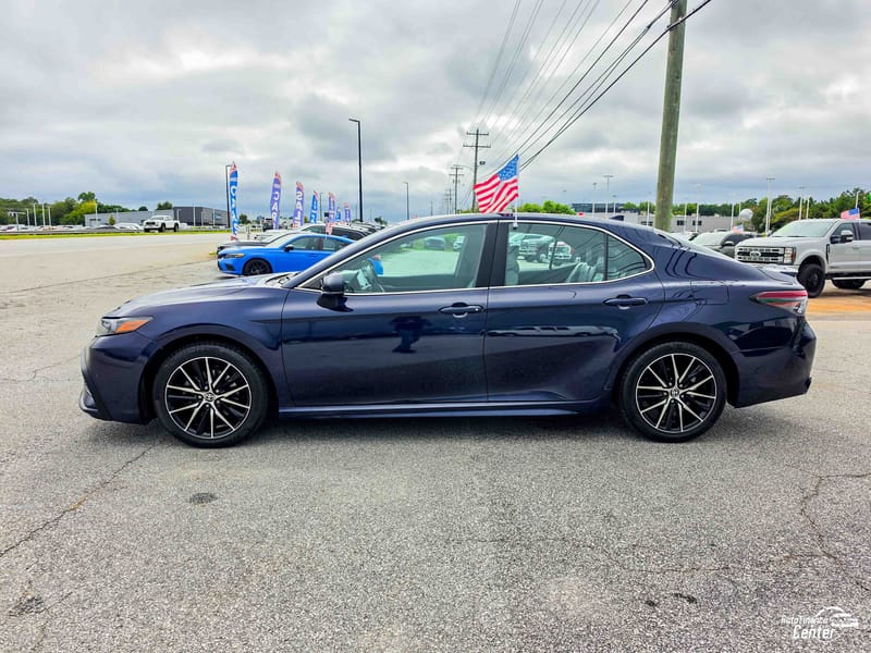 2021 TOYOTA CAMRY SE - TOY541907B