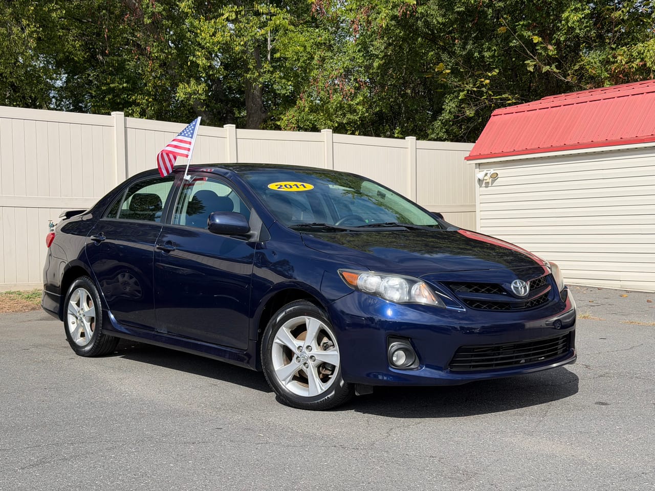 2011 TOYOTA COROLLA S - TOY560642B — photo 1 of 15