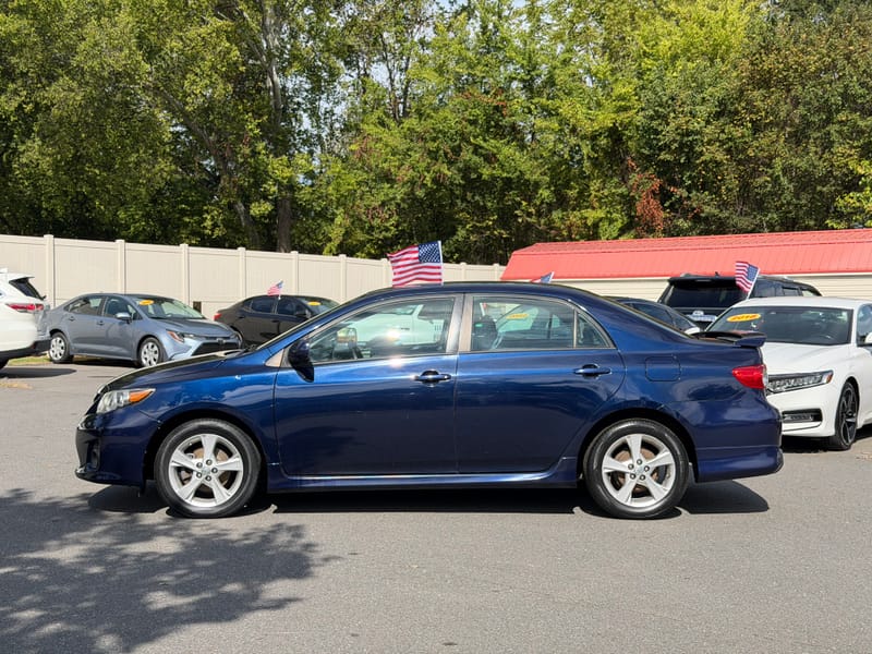 2011 TOYOTA COROLLA S - TOY560642B