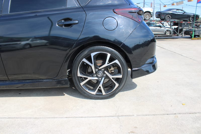 2018 TOYOTA COROLLA IM - TOY561622B