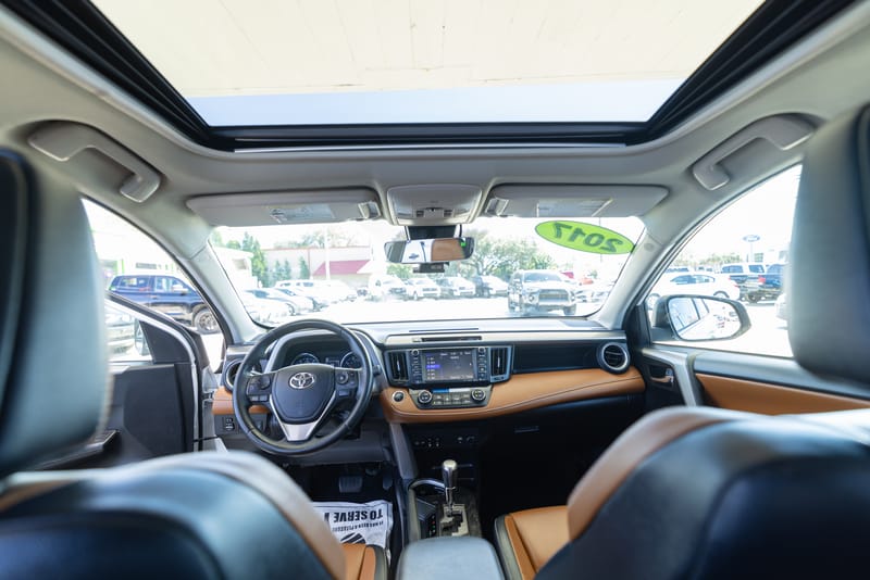 2017 TOYOTA RAV4 PLATIMU - TOY564094