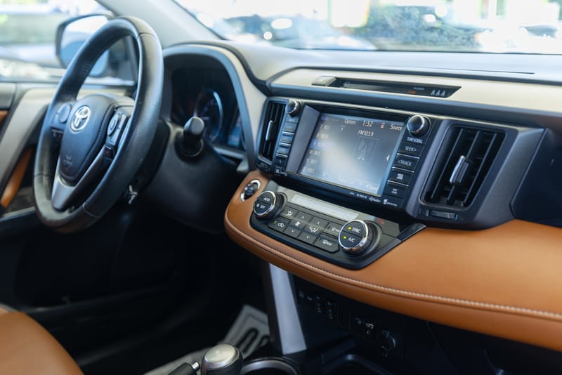 2017 TOYOTA RAV4 PLATIMU - TOY564094