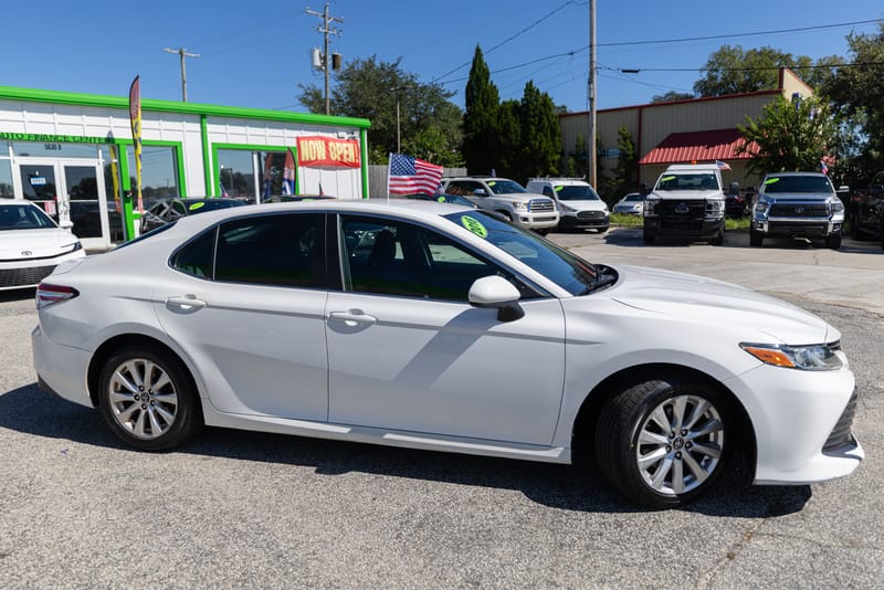2018 TOYOTA CAMRY LE - TOY602517B