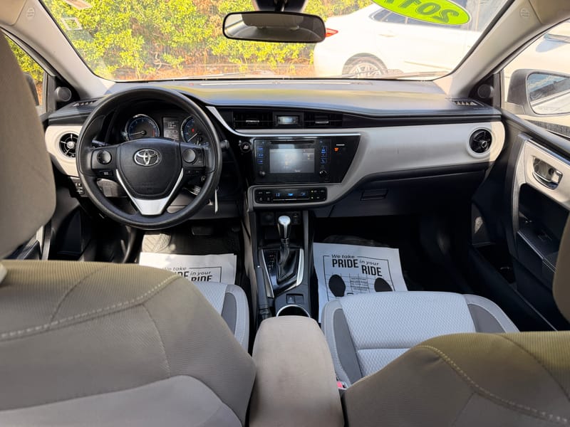 2017 TOYOTA COROLLA SE - TOY607983B