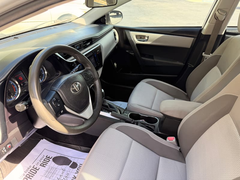 2017 TOYOTA COROLLA SE - TOY607983B
