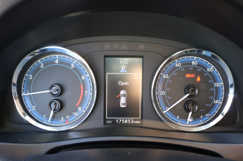 2017 TOYOTA COROLLA SE - TOY620891B