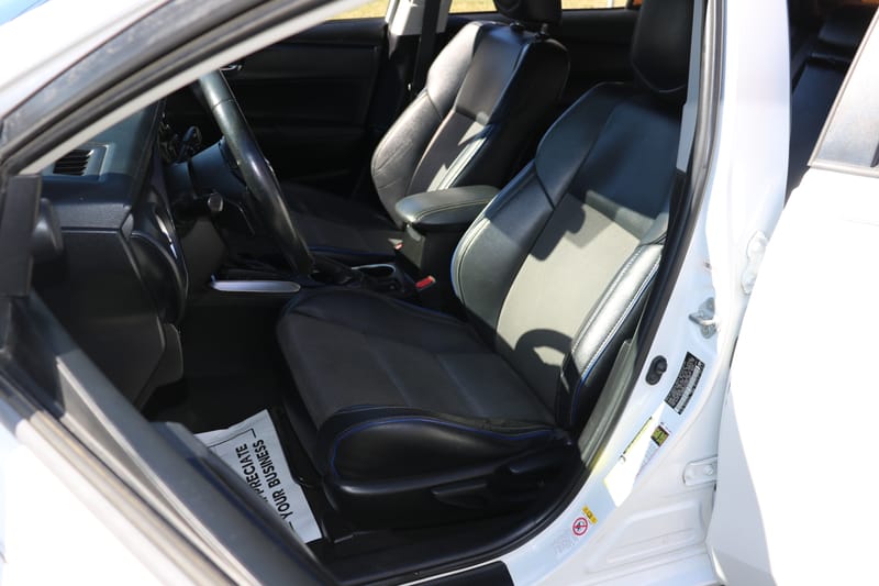 2017 TOYOTA COROLLA SE - TOY620891B