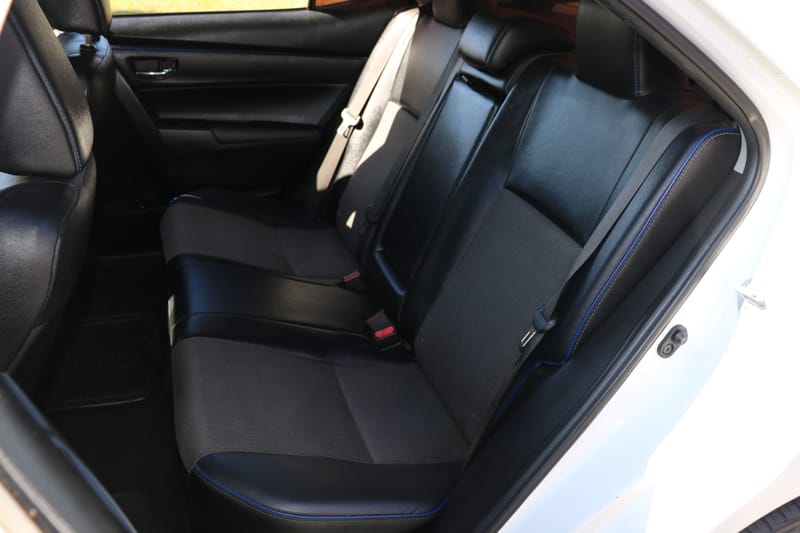 2017 TOYOTA COROLLA SE - TOY620891B