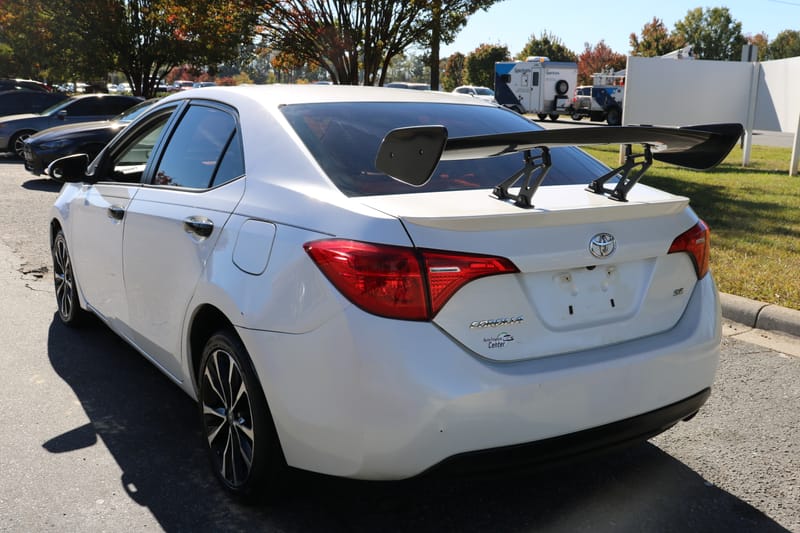 2017 TOYOTA COROLLA SE - TOY620891B