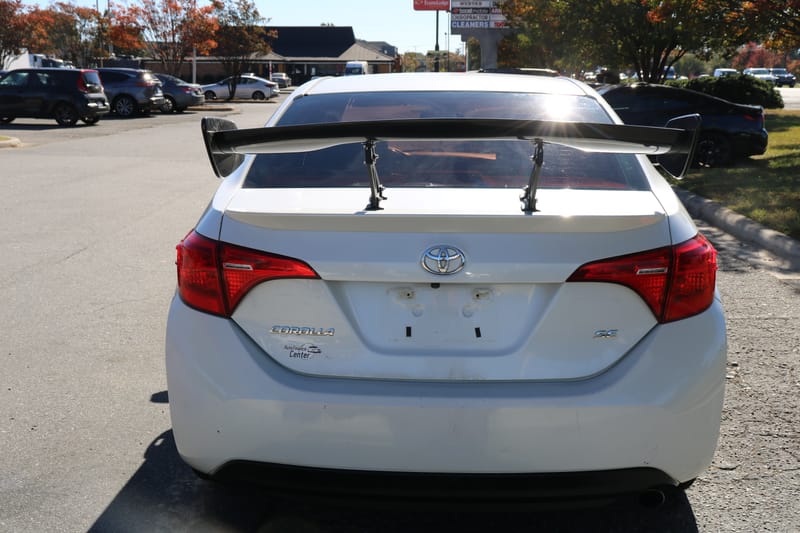 2017 TOYOTA COROLLA SE - TOY620891B
