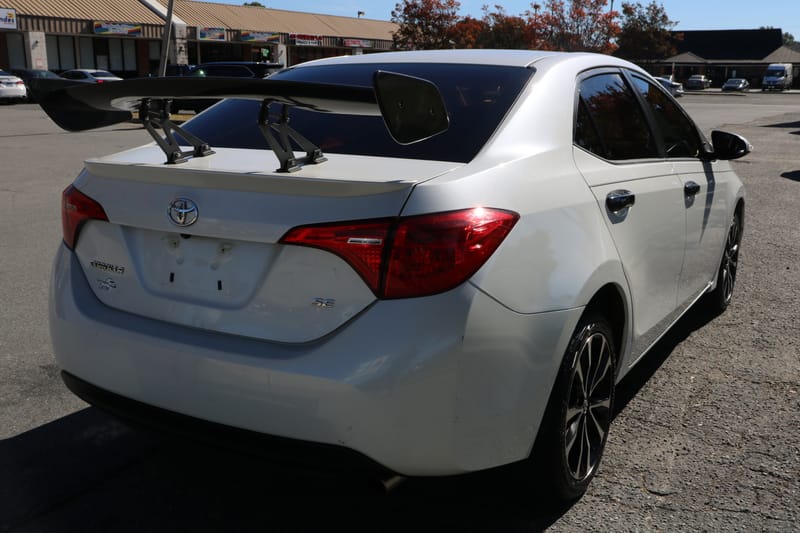 2017 TOYOTA COROLLA SE - TOY620891B