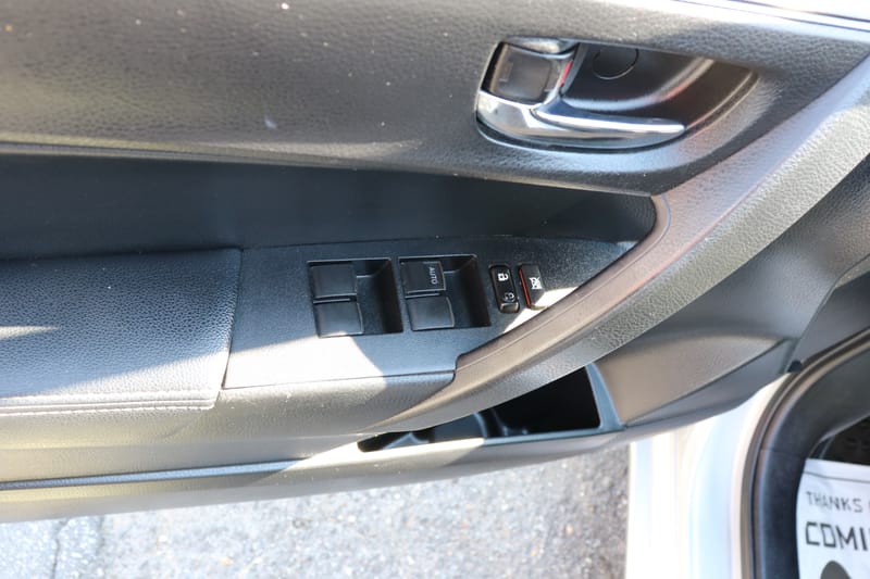 2017 TOYOTA COROLLA SE - TOY627971B