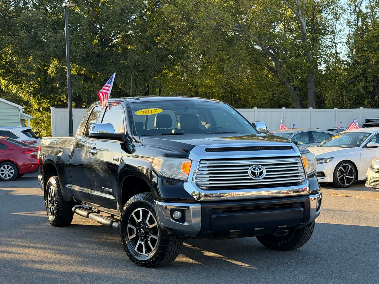 2017 TOYOTA TUNDRA LIMITED - TOY659471C — photo 1 of 15