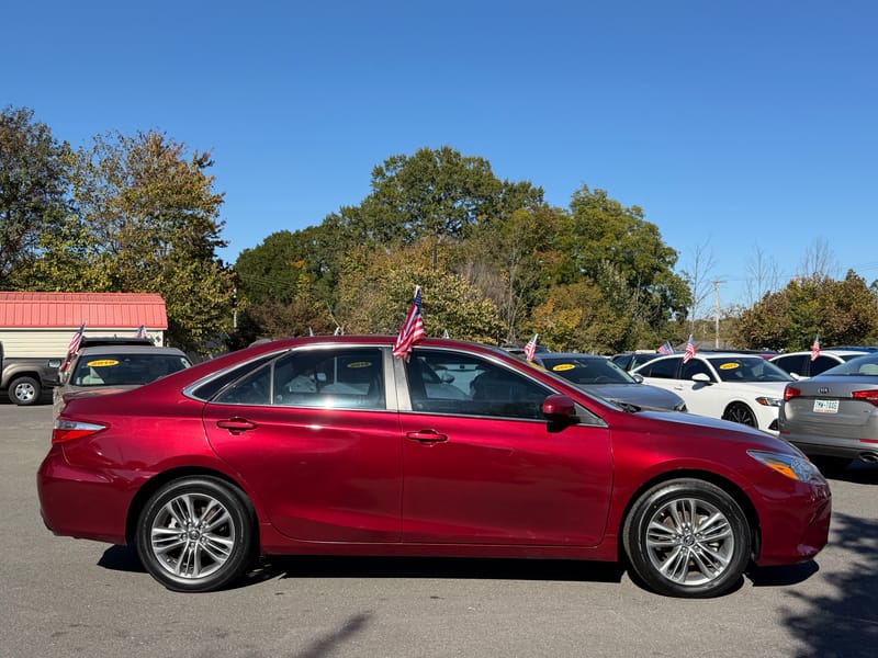 2017 TOYOTA CAMRY SE - TOY662606