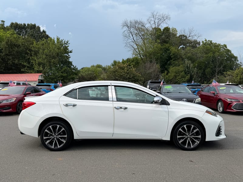 2017 TOYOTA COROLLA SE - TOY672593B