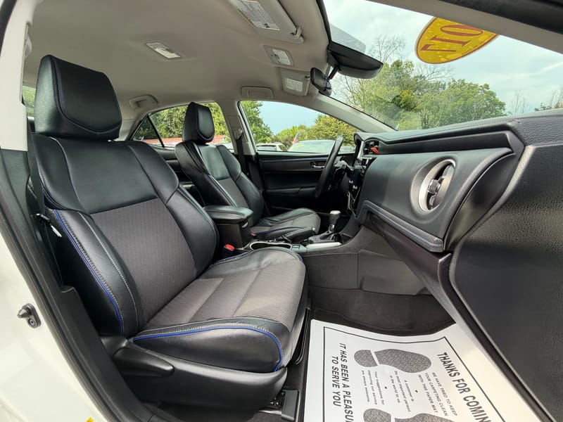 2017 TOYOTA COROLLA SE - TOY672593B