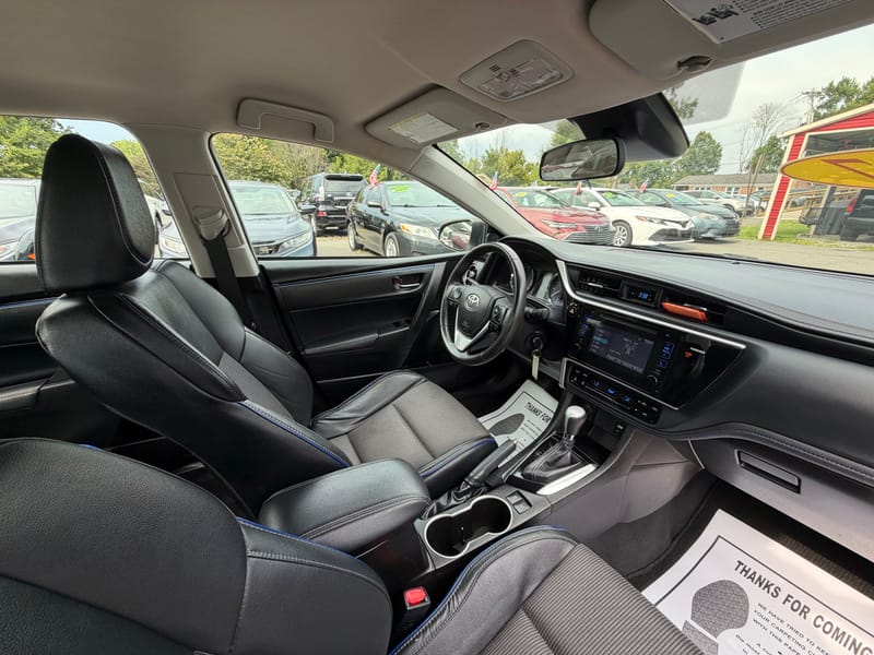 2017 TOYOTA COROLLA SE - TOY672593B