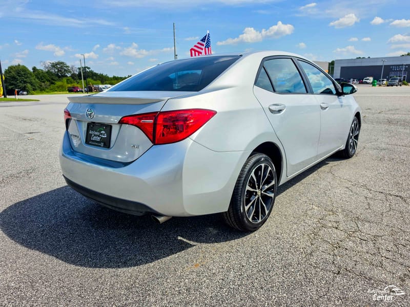2017 TOYOTA COROLLA SE - TOY688986B