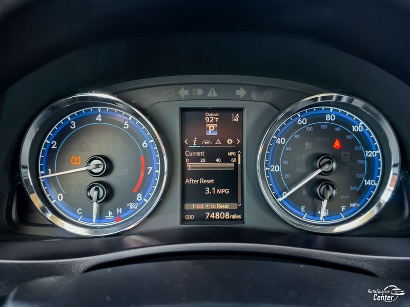 2017 TOYOTA COROLLA SE - TOY688986B