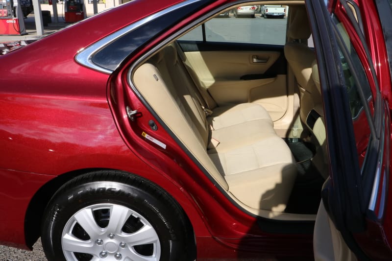 2017 TOYOTA CAMRY LE - TOY690146B