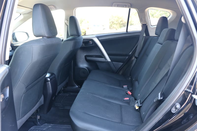 2018 TOYOTA RAV4 LE - TOY702559