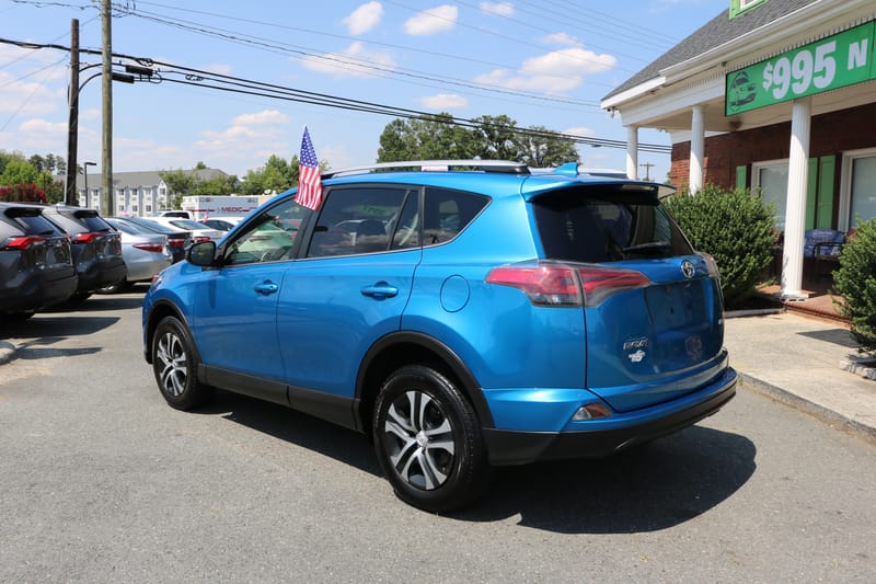 2017 TOYOTA RAV4 LE - TOY703684
