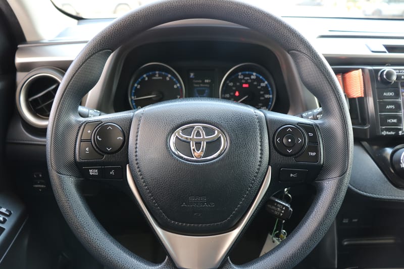 2017 TOYOTA RAV4 LE - TOY703684