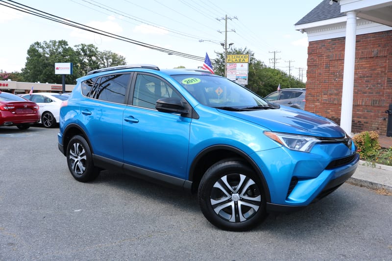 2017 TOYOTA RAV4 LE - TOY703684