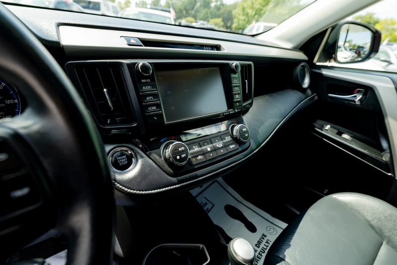 2018 TOYOTA RAV4 LIMITED - TOY710091