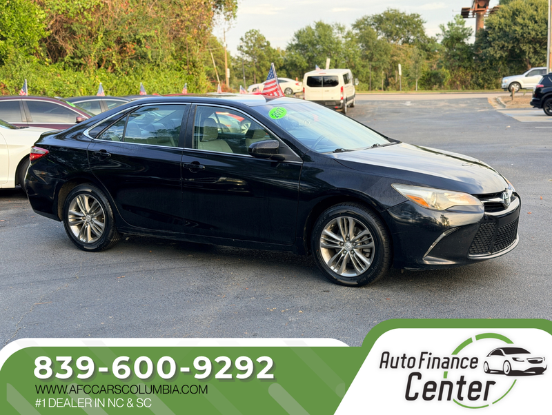 2017 TOYOTA CAMRY SE - TOY713406B