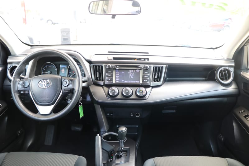 2017 TOYOTA RAV4 LE - TOY719884B