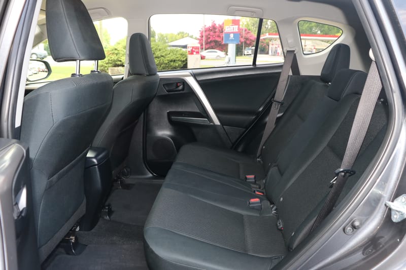 2017 TOYOTA RAV4 LE - TOY719884B