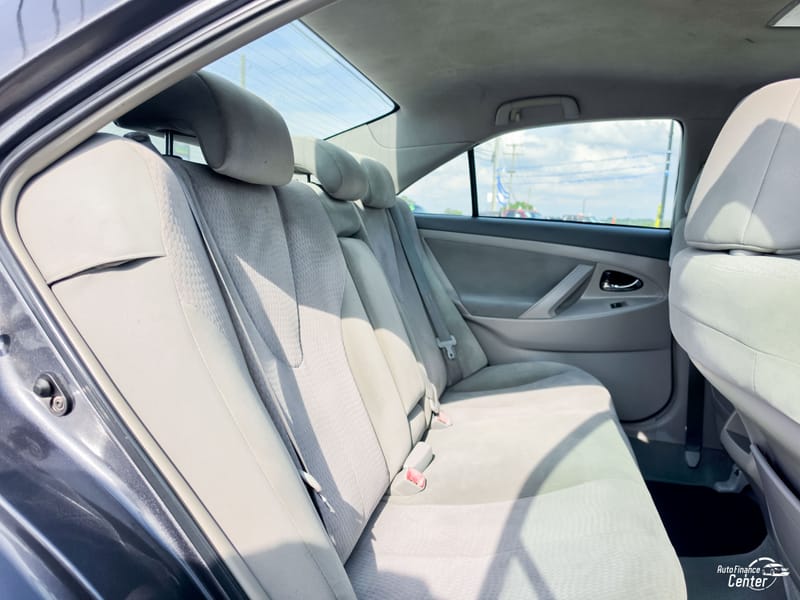 2011 TOYOTA CAMRY LE - TOY720500D