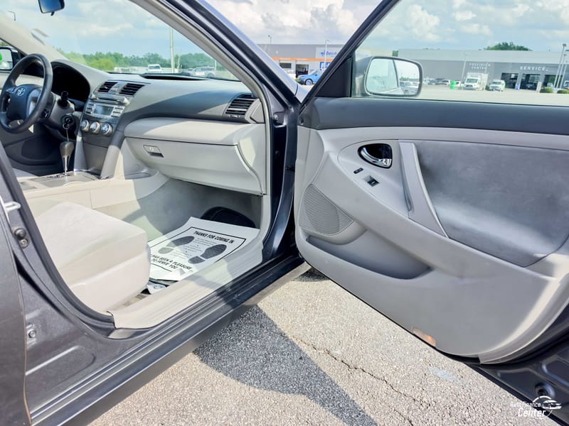 2011 TOYOTA CAMRY LE - TOY720500D