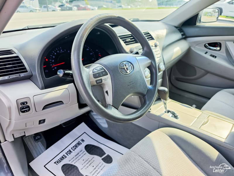 2011 TOYOTA CAMRY LE - TOY720500D