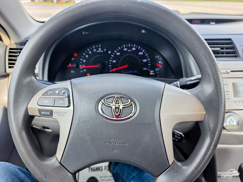 2011 TOYOTA CAMRY LE - TOY720500D
