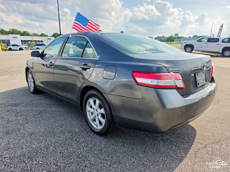 2011 TOYOTA CAMRY LE - TOY720500D