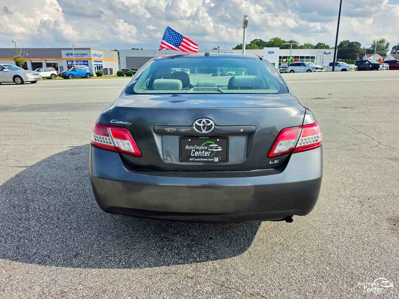 2011 TOYOTA CAMRY LE - TOY720500D