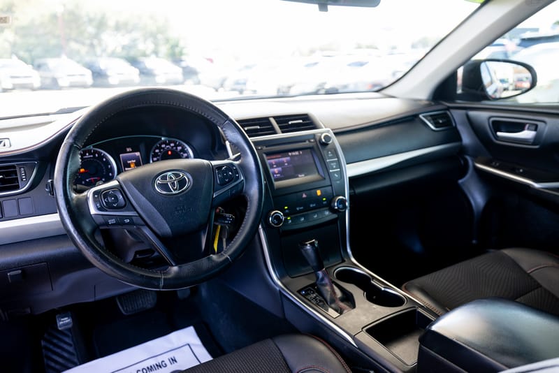 2017 TOYOTA CAMRY SE - TOY724188
