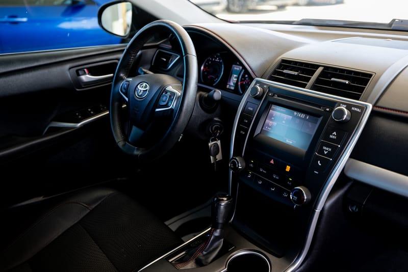 2017 TOYOTA CAMRY SE - TOY724188