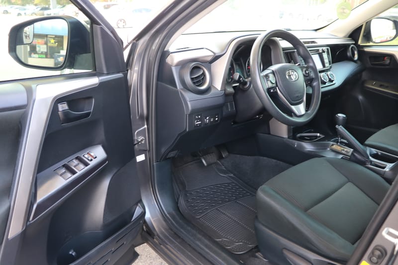 2018 TOYOTA RAV4 LE - TOY749354